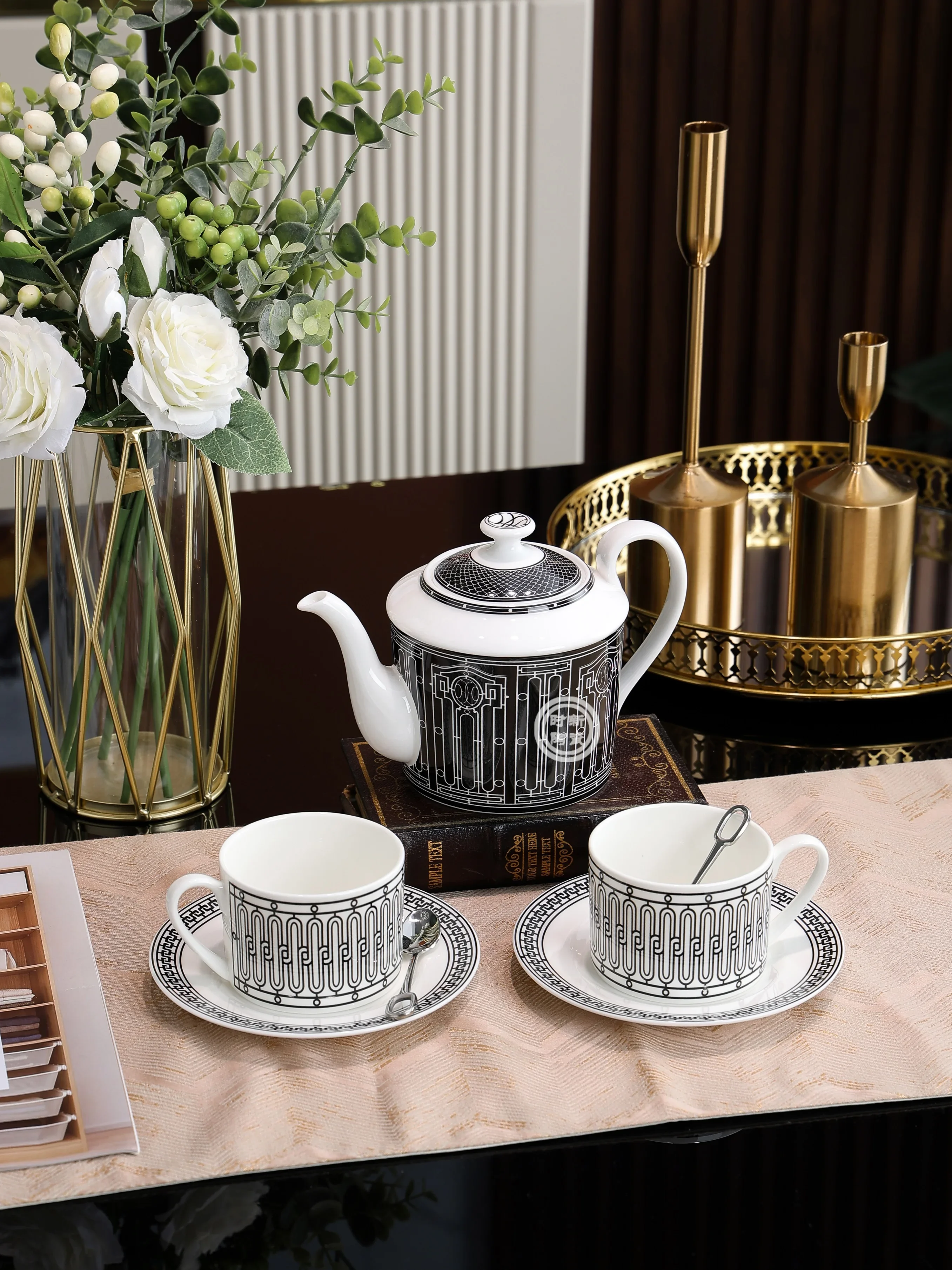 Европейский Стиль европейский размер черный большой ярлыки Комплект футболок