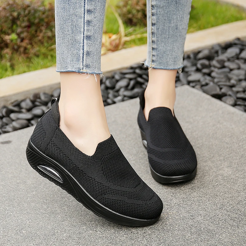 

Новинка, женская обувь, женские кроссовки, женские кроссовки на массивной вулканизированной подошве