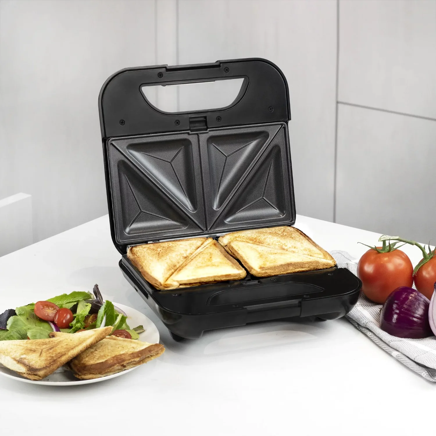 

Multi-Purpose Waffle, Grill and Sandwich Maker