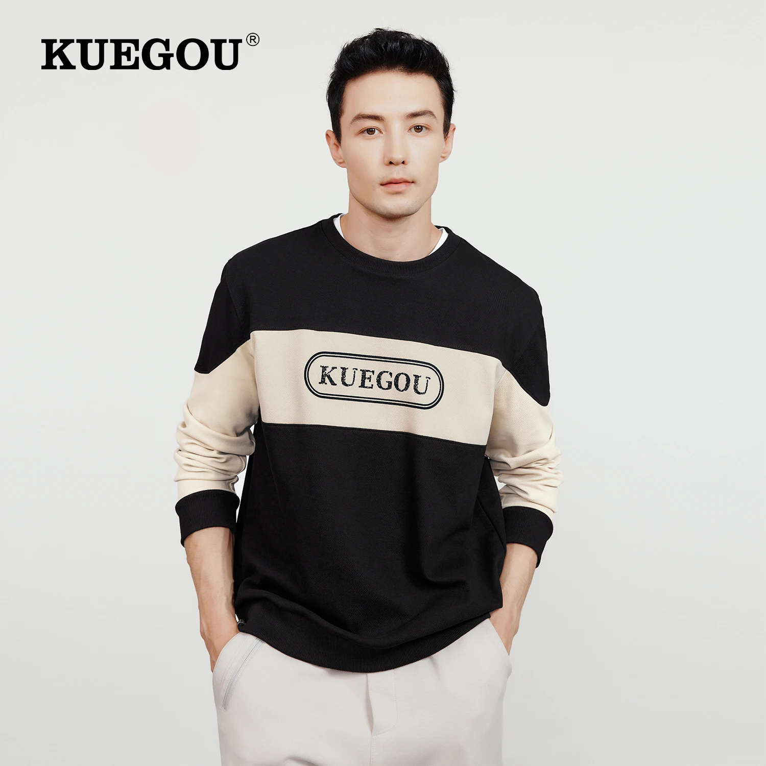 

KUEGOU 2022 Autumn Cotton Plain Black Print Sweatshirt Men Crewneck Slim Fashion For Male Streetwear Plus Size Clothing 60051
