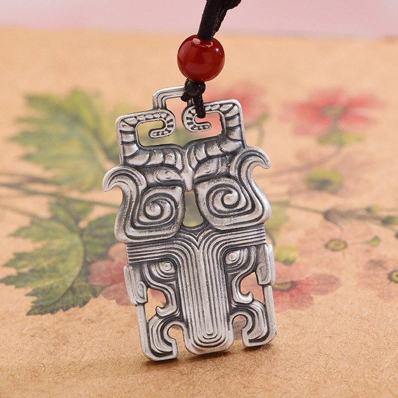 Кулон из серебра пробы 16 г