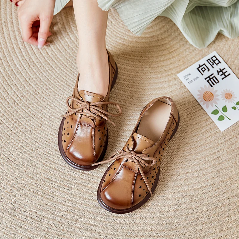 Hollow Out White Oxfords Flats Woman Lace Up Low Heels Classic Luxury Leather Ripple Womens Shoes Summer Driving Loafer Moccasin