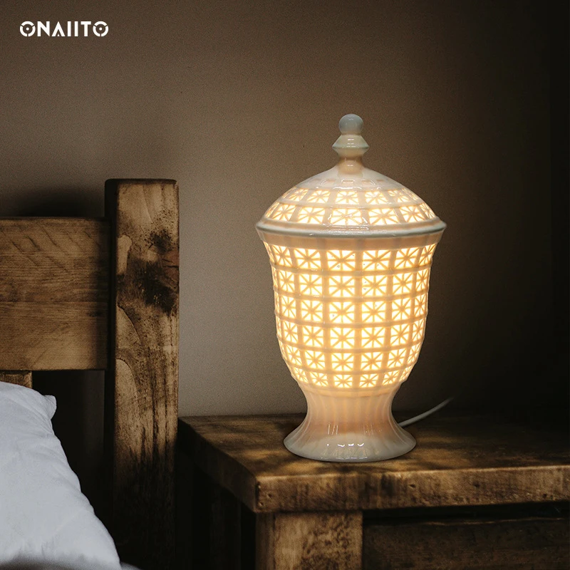 Lâmpada de Mesa Sala de Estar Luz da Noite Cerâmica Branca Sala Decorações Itens Led Quarto Noite Lâmpada Arte Decoração Cabeceira