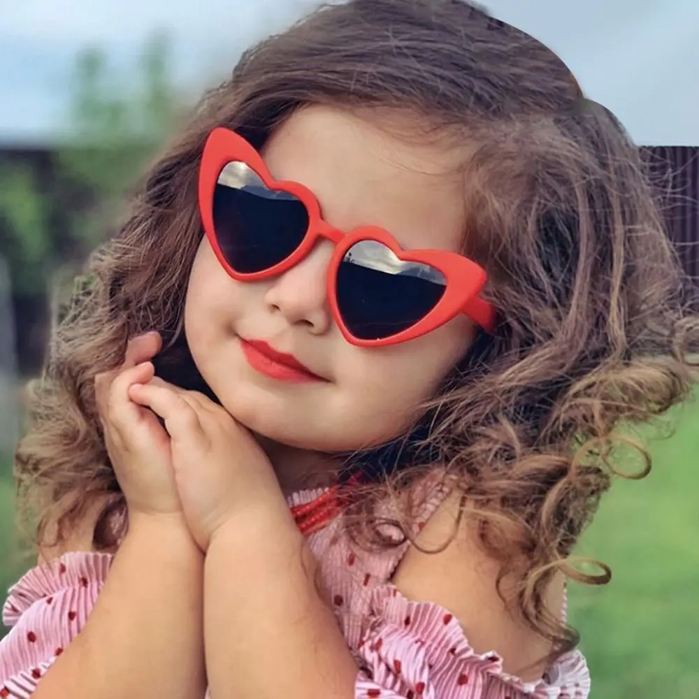 

Boys Girls Heart Shaped Kids Sunglasses Children SunGlasses Street Shooting Unique Heart Glasses Party Favor Costume Accessories