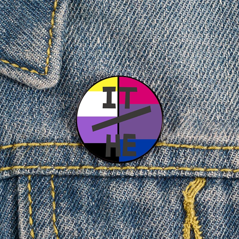 

Pronouns It He Nonbinary Bi Pin Custom cute Brooches Shirt Lapel teacher tote Bag backpacks Badge Cartoon gift brooches pins