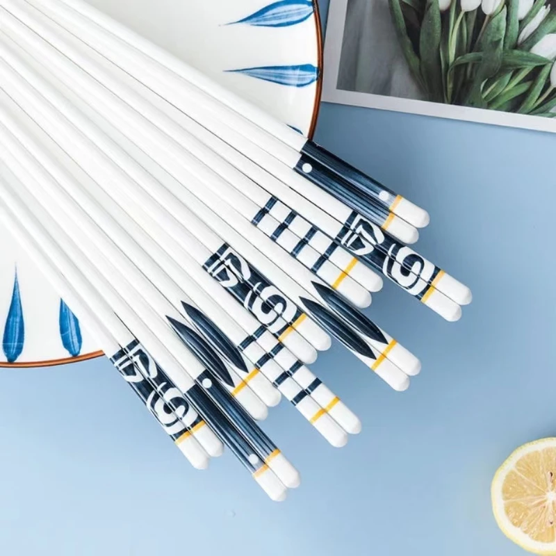 

1Pair Blue and White Ceramic Japanese Style Chopsticks Bone Porcelain Long Sushi Household Chopsticks for Home Restaurant