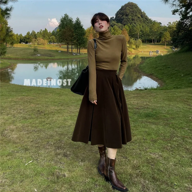 Юбка женская бархатная средней длины с завышенной талией на осень/зиму