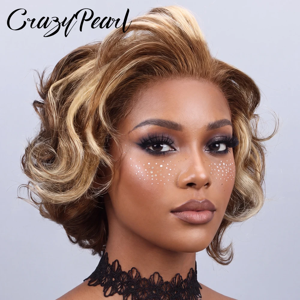Фото Парик P4/27 Highlight Pixie Cut из натуральных волос, короткий, кудрявый, коричнево-русый градиент, с кружевной передней частью, предварительно выщипанный, с осветленными узлами, естественный вид №1