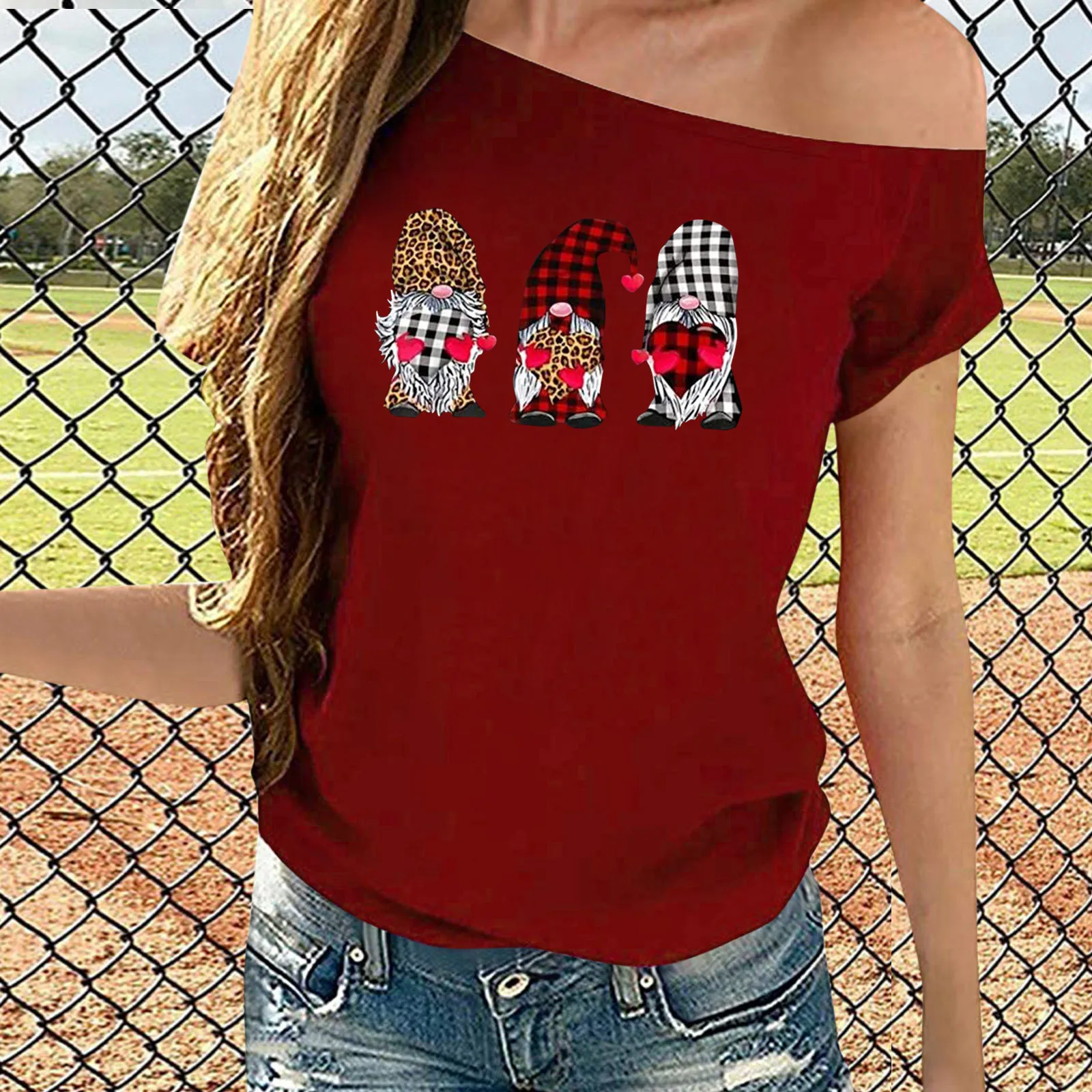 

Женская блузка с косым плечом и коротким рукавом