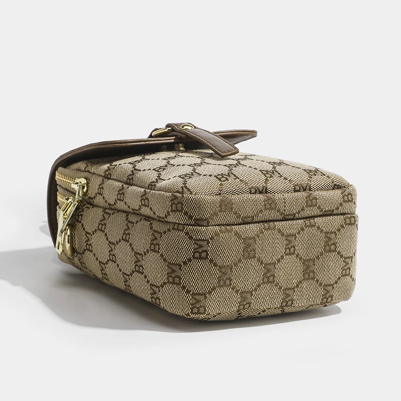 Женская маленькая круглая сумка в клетку с диагональным крестом контрастная