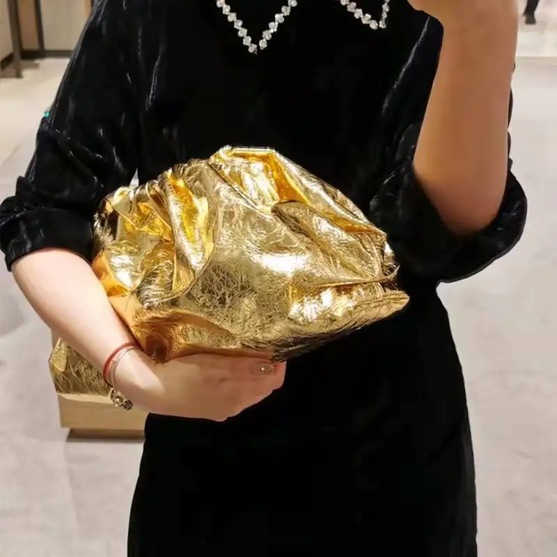 

Large capacity metallic sheepskin clutch bags soft wrinkled genuine leather dating bags top leather Frame bags without logo