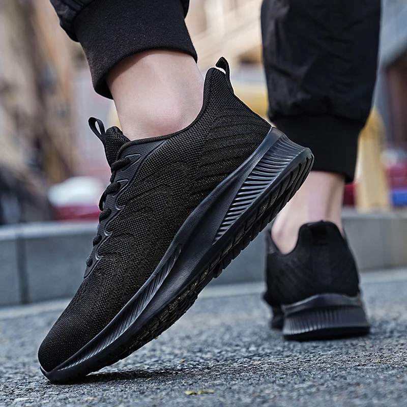 New Men Running Shoes Lightweight Men Sports Shoes Lace Up Comforthable Male Walking Sneakers Tenis Masculino Zaparillas Hombre