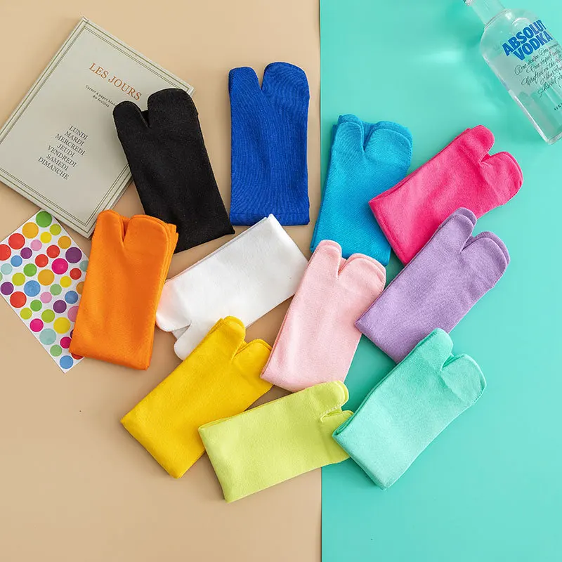 1 Pair High Quality Unisex Combed Cotton Split Toe Socks Funny Comfort Two-Toed Socks Japanese Harajuku Men Women's Tabi Socks