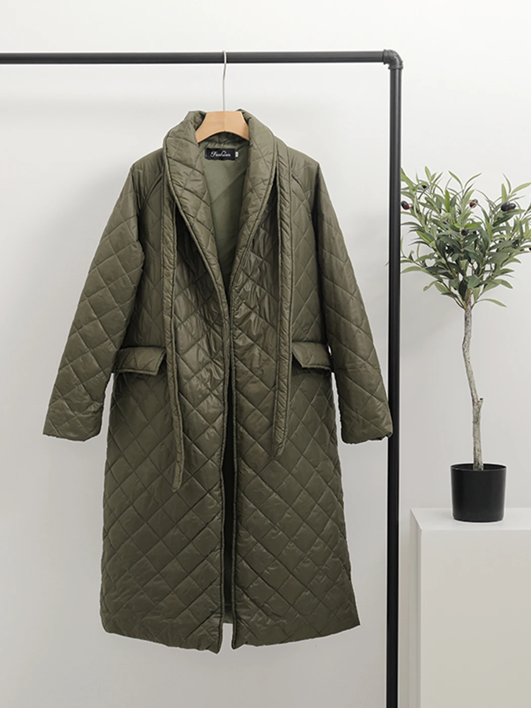 

2022 зимнее Свободное длинное пальто, женские парки, модное однотонное Теплое повседневное пальто с V-образным вырезом и поясом, модное пальто