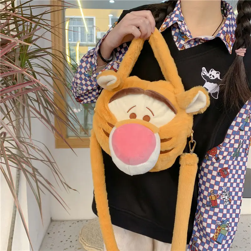 Disney Tigger 2022 New Girls Plush Doll Cute Large Capacity Messenger Bag Travel Lightweight Outdoor Leisure Handbag