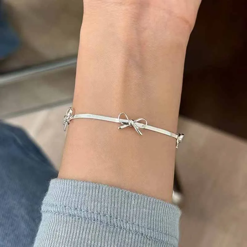 Женский браслет из серебра 925 пробы