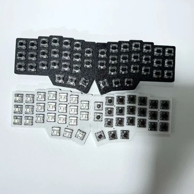 Фото Комплект разделенной клавиатуры Corne V4.1, индивидуальный чехол PLA RGB с возможностью горячей замены, проводная разделенная клавиатура Corne для флаконов, эргономика Cherry Choc V1 V2 №3