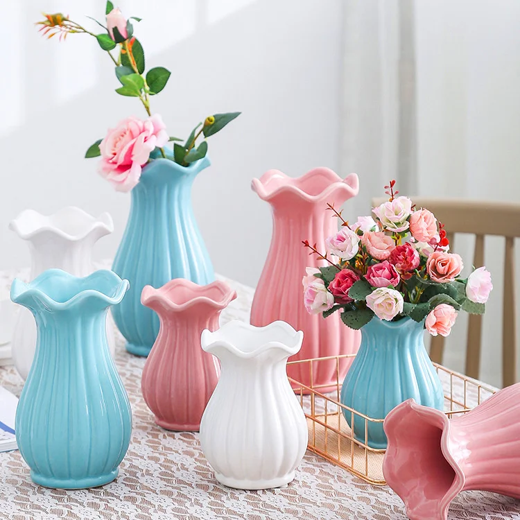 

White ceramic vase home furnishings model room Nordic Ruffle flower ware Chaozhou vase small