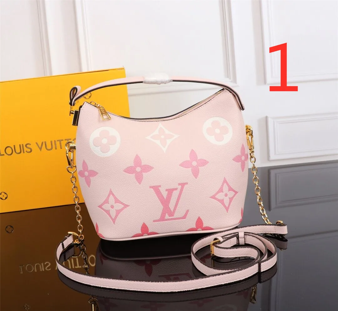 

Модная женская сумка