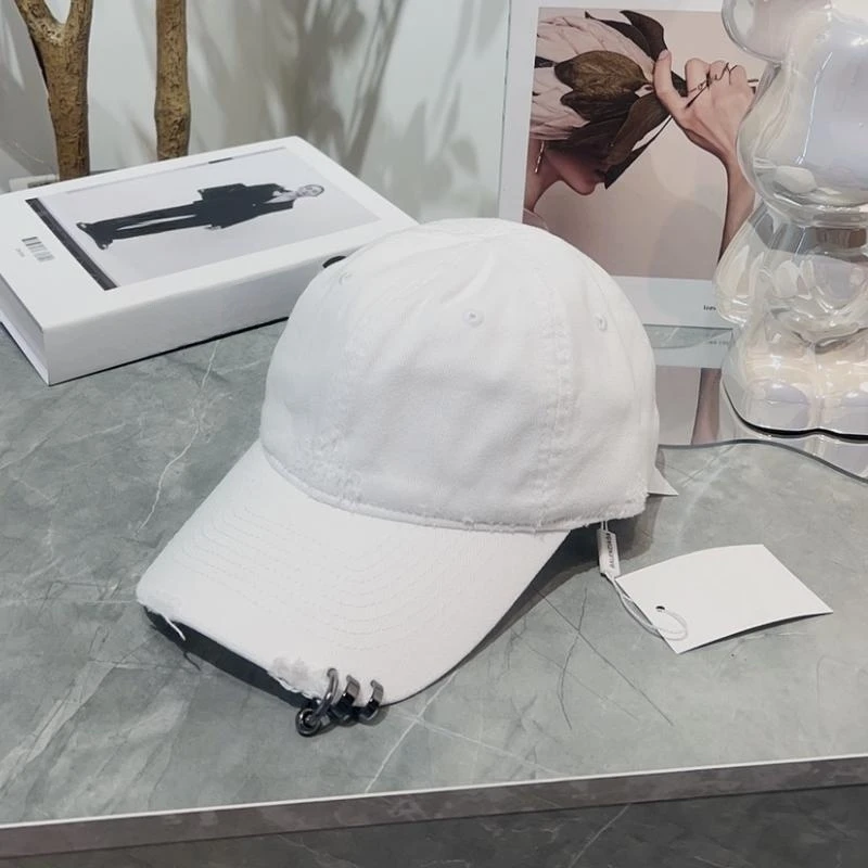 

Spring/Summer 23 New Baseball Cap High Quality Designer Hat Rivet Hoop Punk Baseball Cap Shark-Fin Casual Cap Hip-hop Hat Unisex