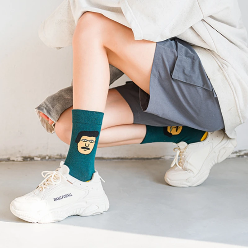 New socks cute cartoon Japanese ladies medium tube cotton socks hip hop skateboard tide socks