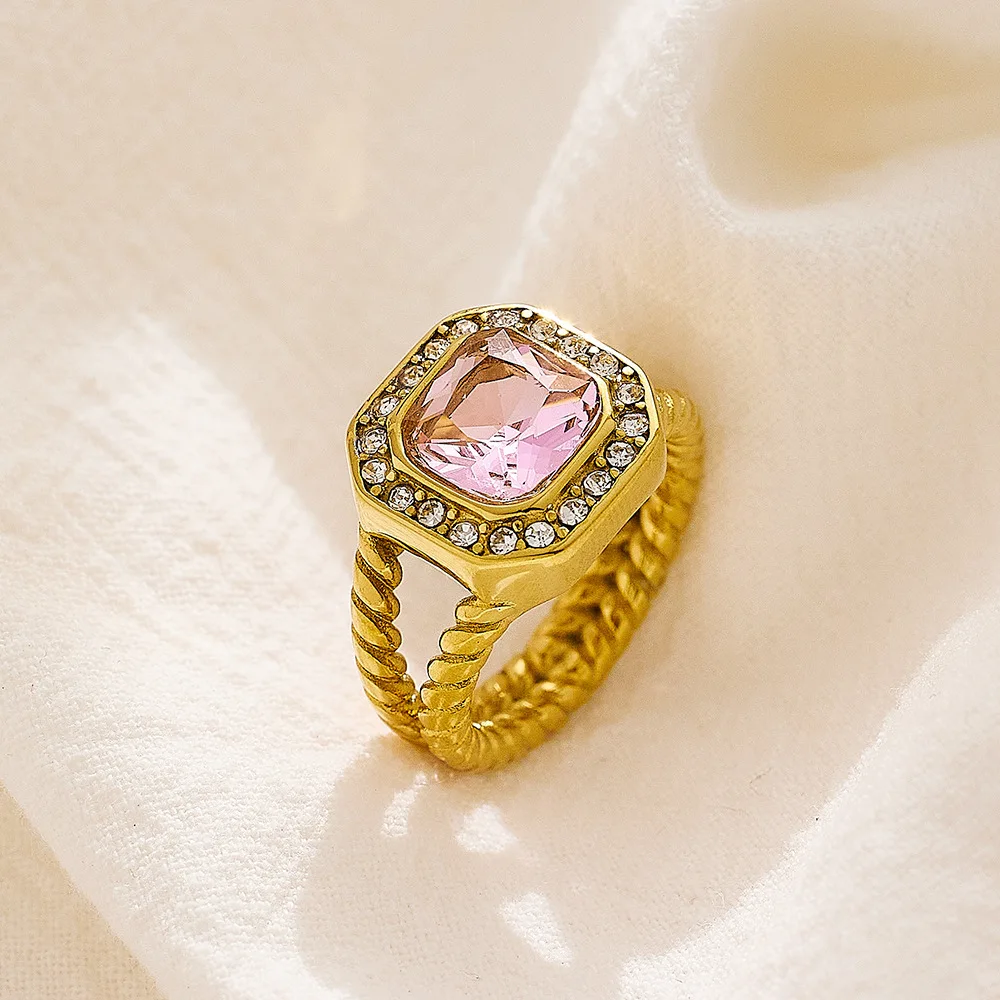 

Fashion Romantic Hollow Wedding Rings Stainless Steel Geometric Square Zircon Stone 18k Gold Plated Jewelry for Woman Rings