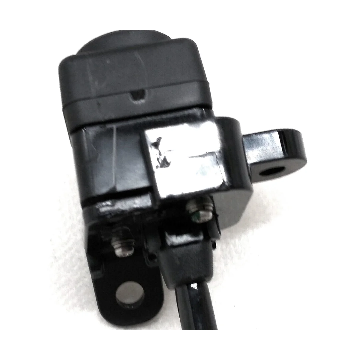 Отделение для фотоаппарата с проводом 2016-2021 36580 -- A01