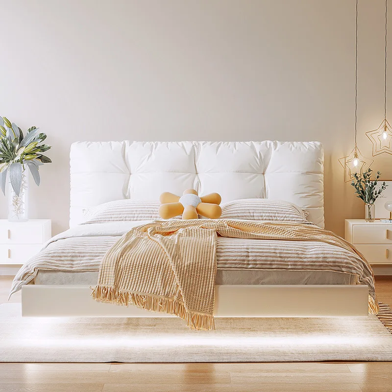 

Genuine leather bed Nordic simple and luxurious Italian cloud bed Double master bed Cream style white floating bed with light
