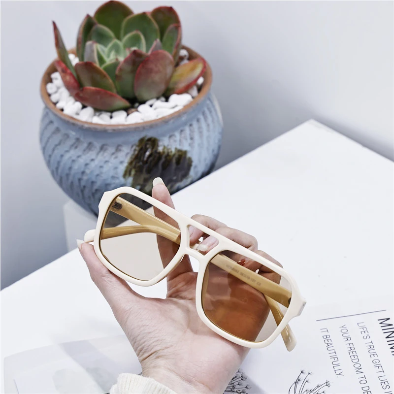 

Fashion Square Personality Desige Sunglasses Women Vintage Men Tea Color Goggle Summer Driving Shade Sun Glasses Outdoor UV400