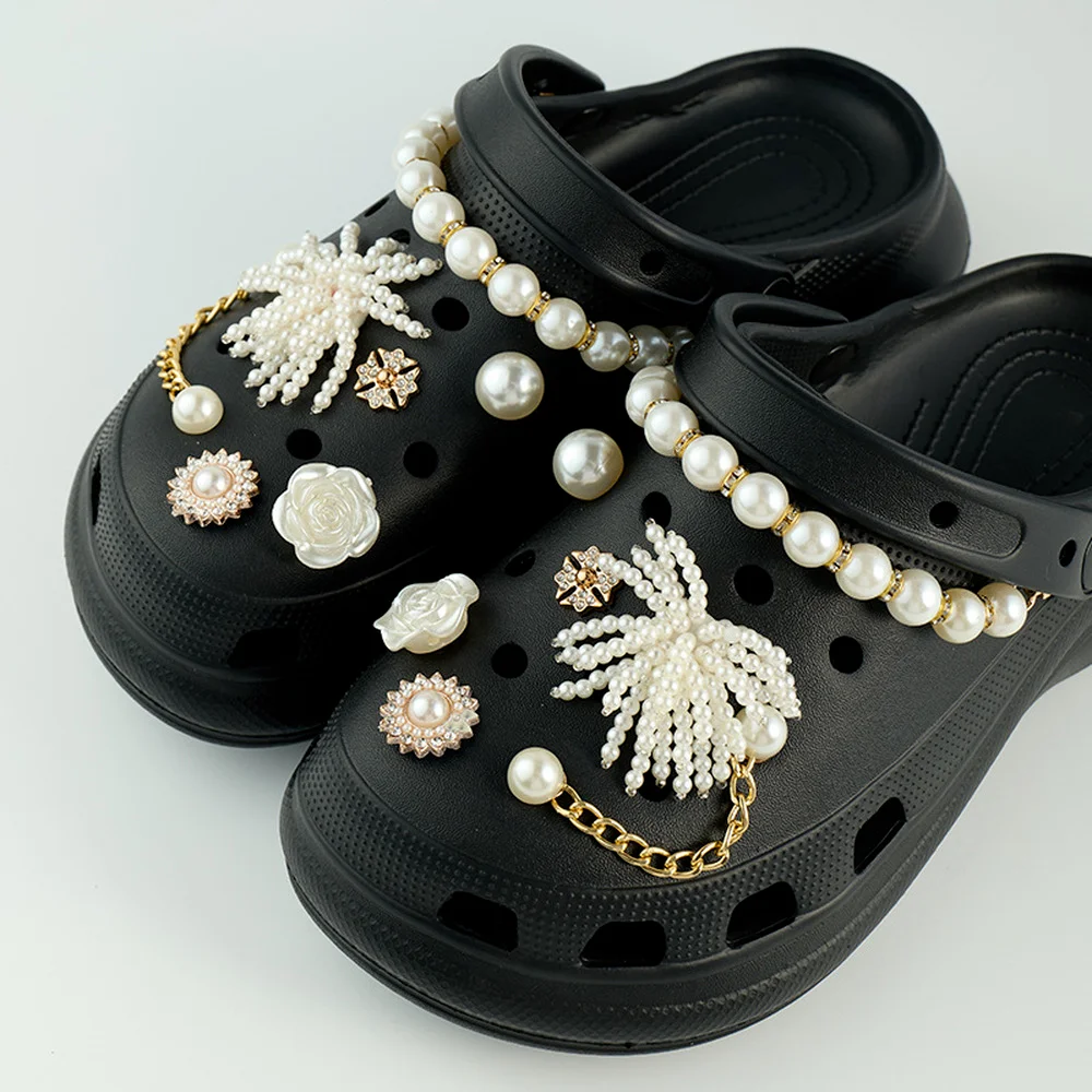 Luxury Shoes Accessories Set Croc Charms Designer DIY Pearl Chain Shoes Decaration Charms for Croc JIBS Clogs Women Girls Gifts