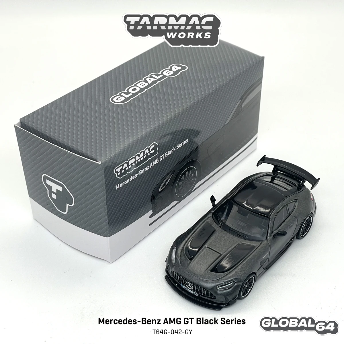 Фото Tarmac Works T64G‑042‑GY 1:64 Mercedes‑Benz AMG GT Black Series Коллекционная литая модель автомобиля из сплава в наличии, готова к отправке. №1