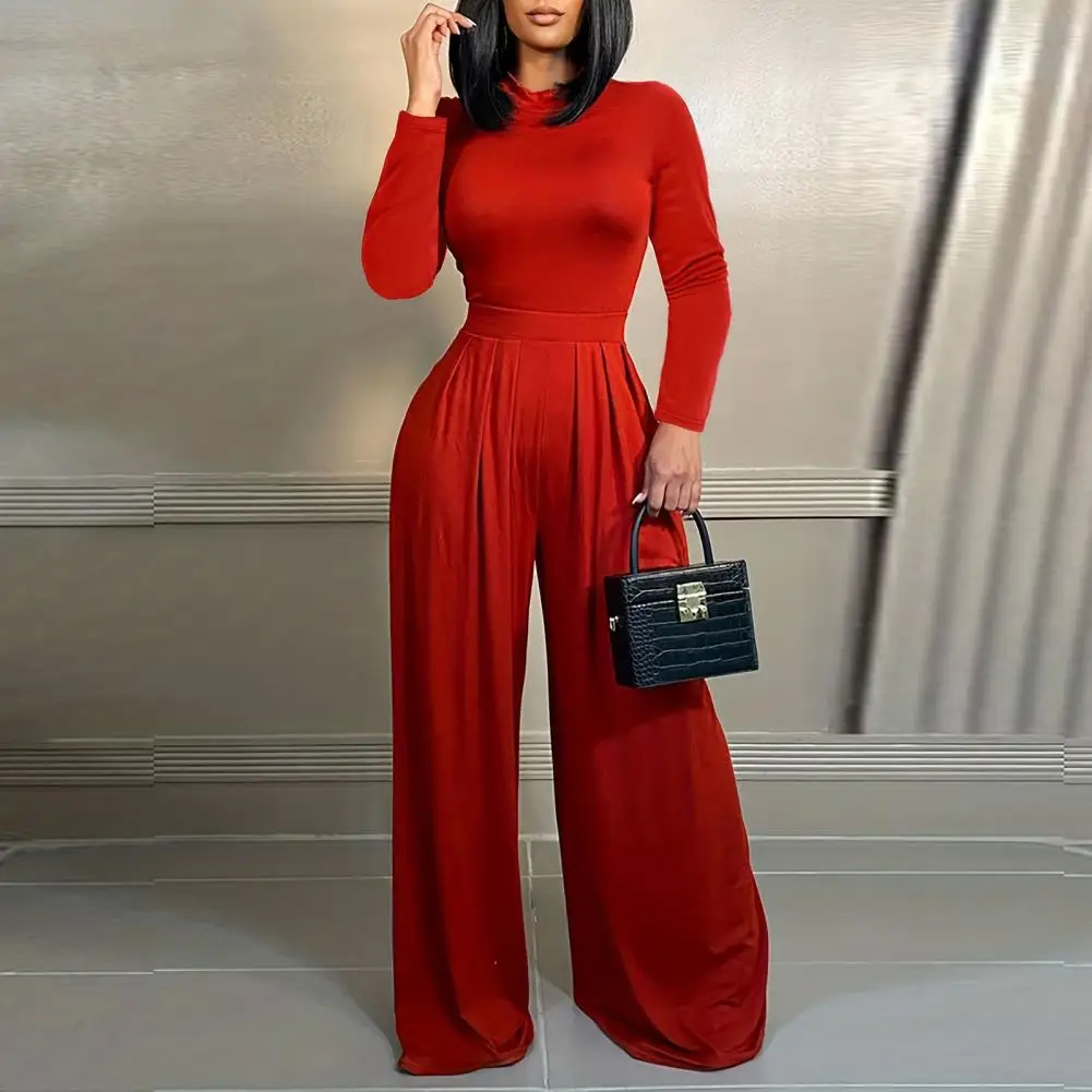 Этот комбинезон идеально подходит для кроссовок каблуков и многого другого.