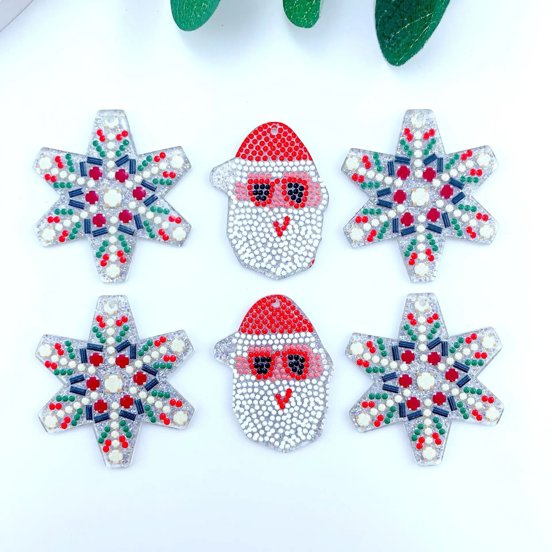 

10pcs New Charms Merry Christmas Santa Claus for Earring Necklace Bag Jewelry DIY Making