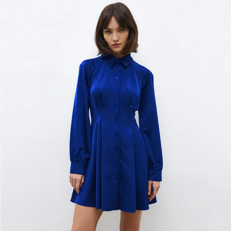 

Платье-рубашка атласное ТРАПЕЦИЕВИДНОЕ с длинным рукавом и поясом