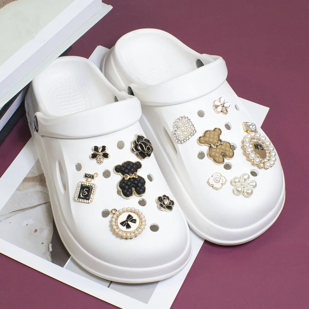 Cute Perfume Bear Hole Shoes Charms Accessories For Croc Shoe Buckle Crown Jewels Pearl Petal Shoe Flower DIY Shoes Decorations