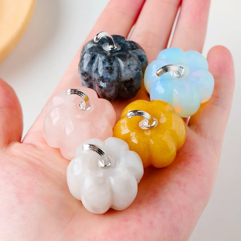 

Home Decoration Natural Crystal Pumpkin Carving Pieces Crystal Raw Stone Ore Specimen Halloween Home Bar Decoration Ornament