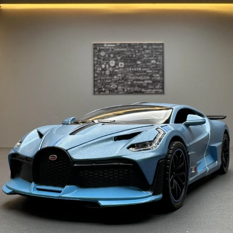 

Diecast 1:32 Bugatti Divo Sport Car Model Metal Toys Vehicles Kids Boys Gift Sound Light Collective Voiture Miniature Home Decor