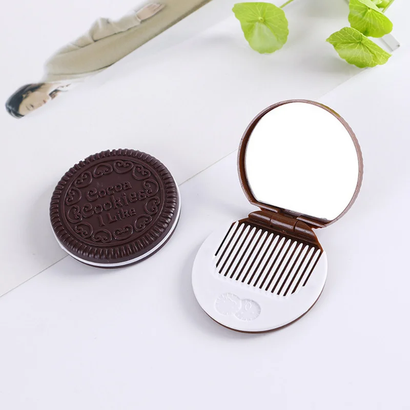 

Cookie Biscuits Makeup Mirror Mini Pocket Chocolat Compact Makeup Mirror with Comb Portable Cute Deep Coffee Color Makeup Mirror