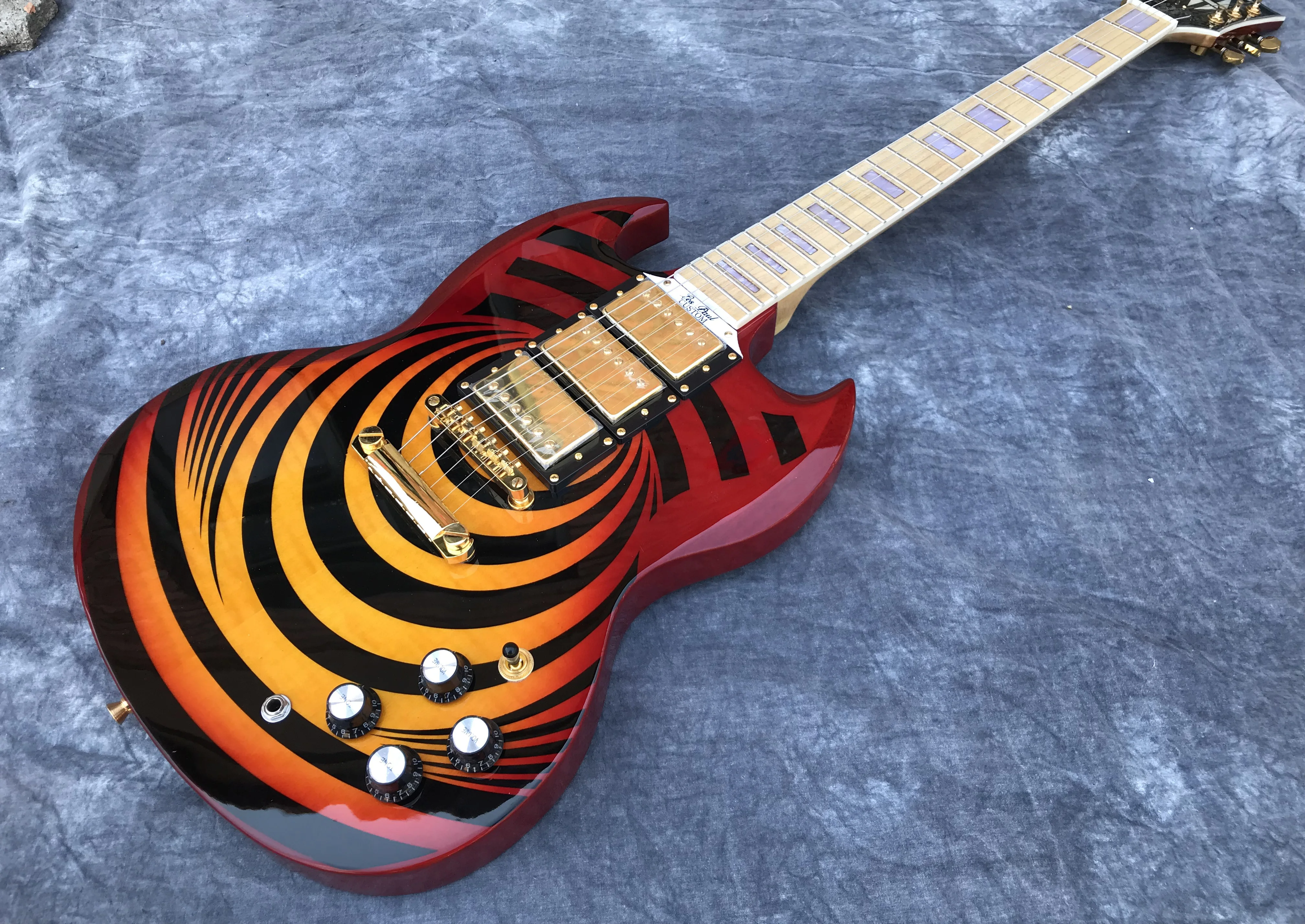 

Oem Zak 6 String Electric Guitar,Finish Gloss Flame Maple , Free Delivery