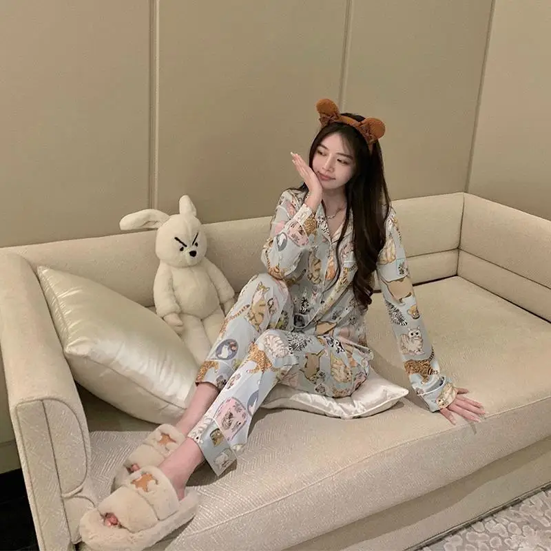 Fashionable and Cute Cat Pajamas Ice Silk Satin Homewear Long Sleeve Spring and Autumn Season Set Pajamas for Women