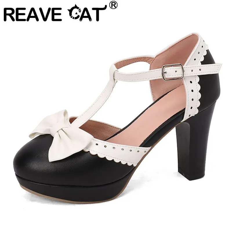 Фото REAVE CAT Sweet Mary Janes Женские туфли-лодочки на массивном каблуке 9 см на платформе 2 см с Т-образным ремешком и бантом Большой размер 46 47 48 Туфли в стиле Лолита №2