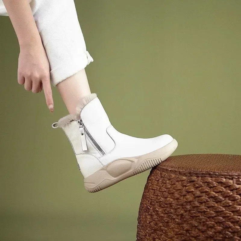 Зимние женские утепленные бархатные ботинки на платформе с боковой молнией