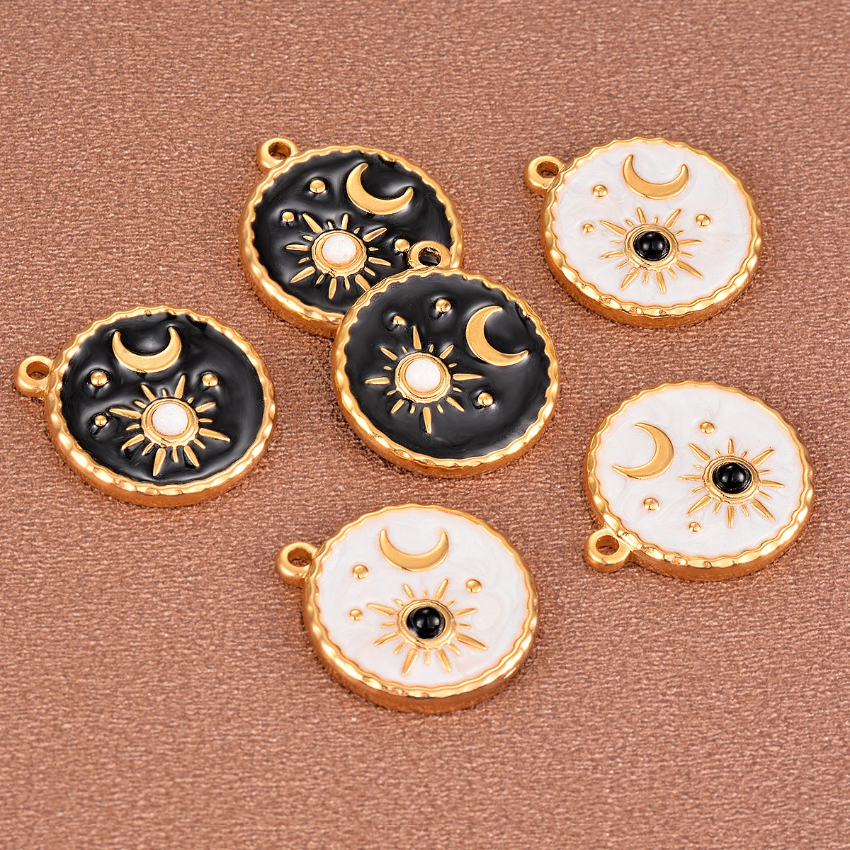 2Pcs/lot Stainless Steel Moon Sun Round Pendant Charms Gold Plated for DIY Bracelets Bangle Necklaces Jewelry Making Accessories