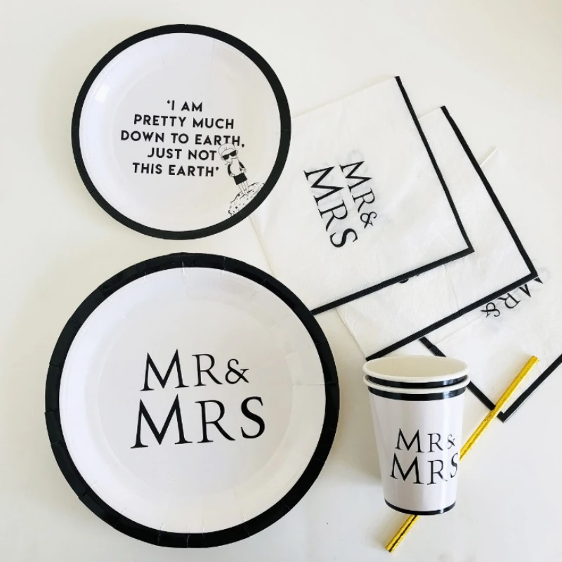 

New Wedding Happy Birthday Supplies Disposable Tableware Paper Plate Cup Napkin Letters on White Background Event Party Decora