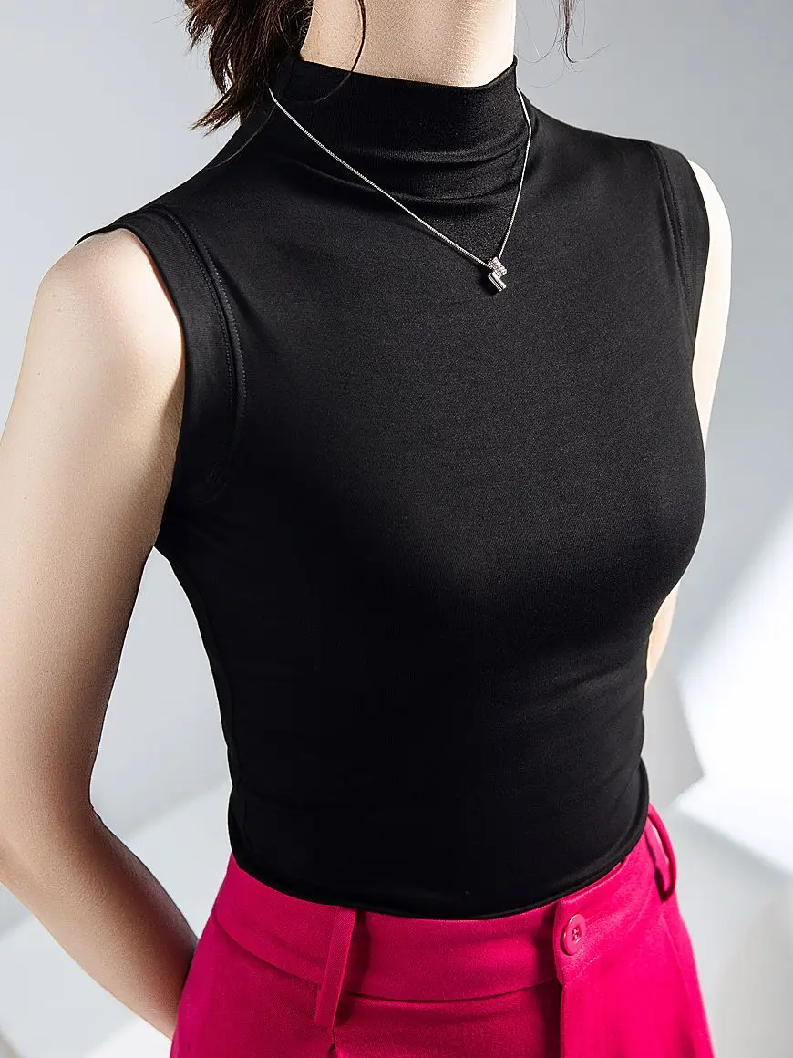 Блузка Женская Базовая эластичная Облегающая майка без рукавов однотонная