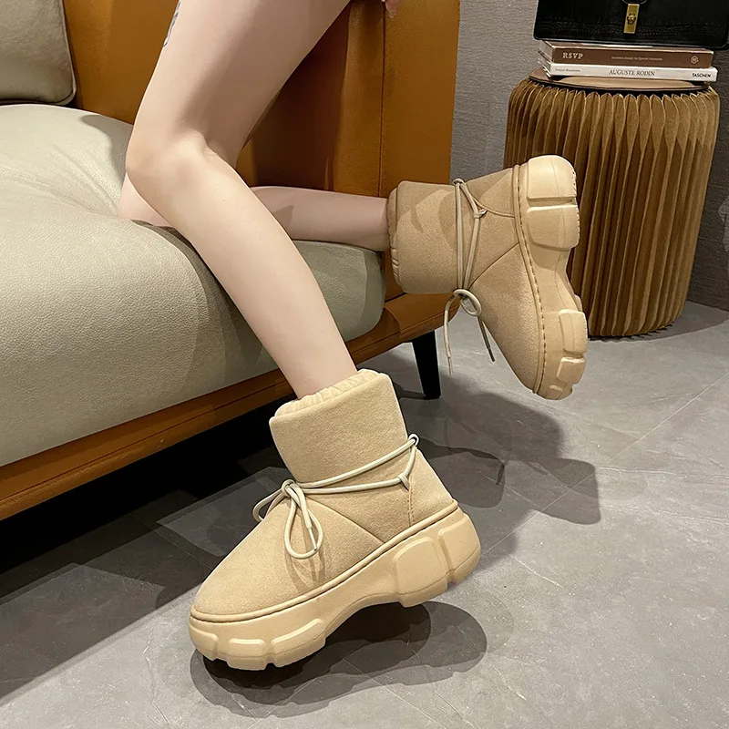 

Winter Women's Snow Boots Korean Version Thick Sole Plush Insulation Half Slippers Cotton Shoes Cashmere Snow Boots Plush Insula