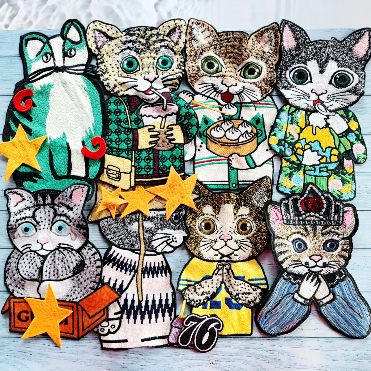 

embroidery big soft letter cat patch animal cartoon towel patches,chenille bears badges,cats appliques for clothing A22181