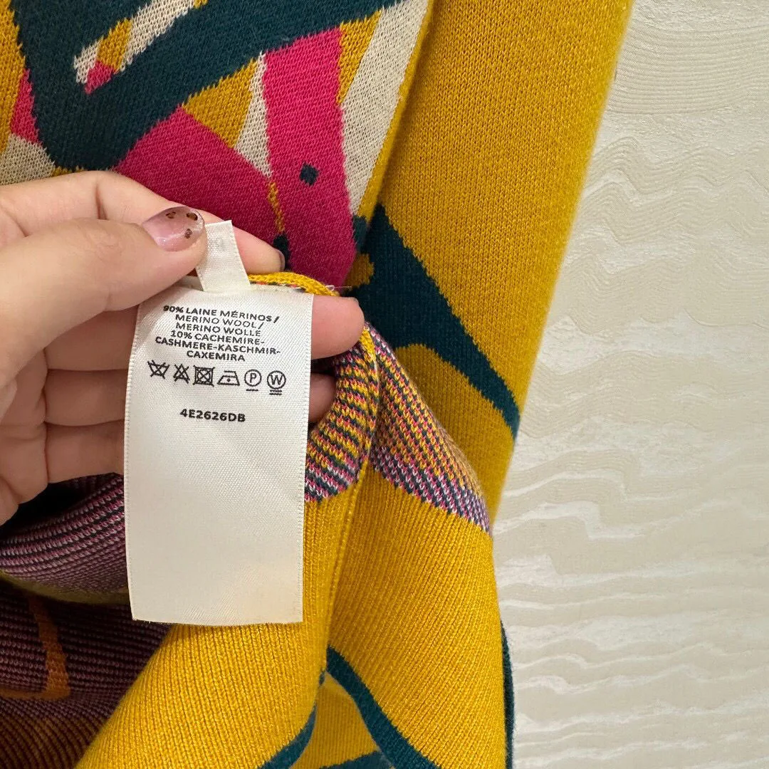 Новинка 2024 модный шерстяной кашемировый контрастный женский свитер с V-образным