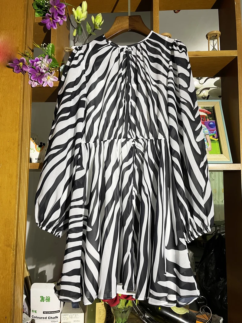 

Black&White Zebra Striped Print Vintage Women Loose Dress Chiffon Fabric Long Sleeve Leopard Lady Dresses Clothing