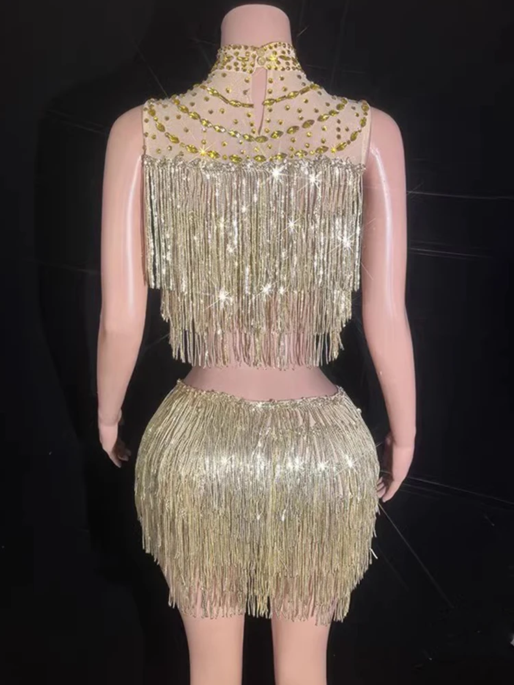 Высококачественный короткий топ с кисточками и стразами + облегающая бедра юбка